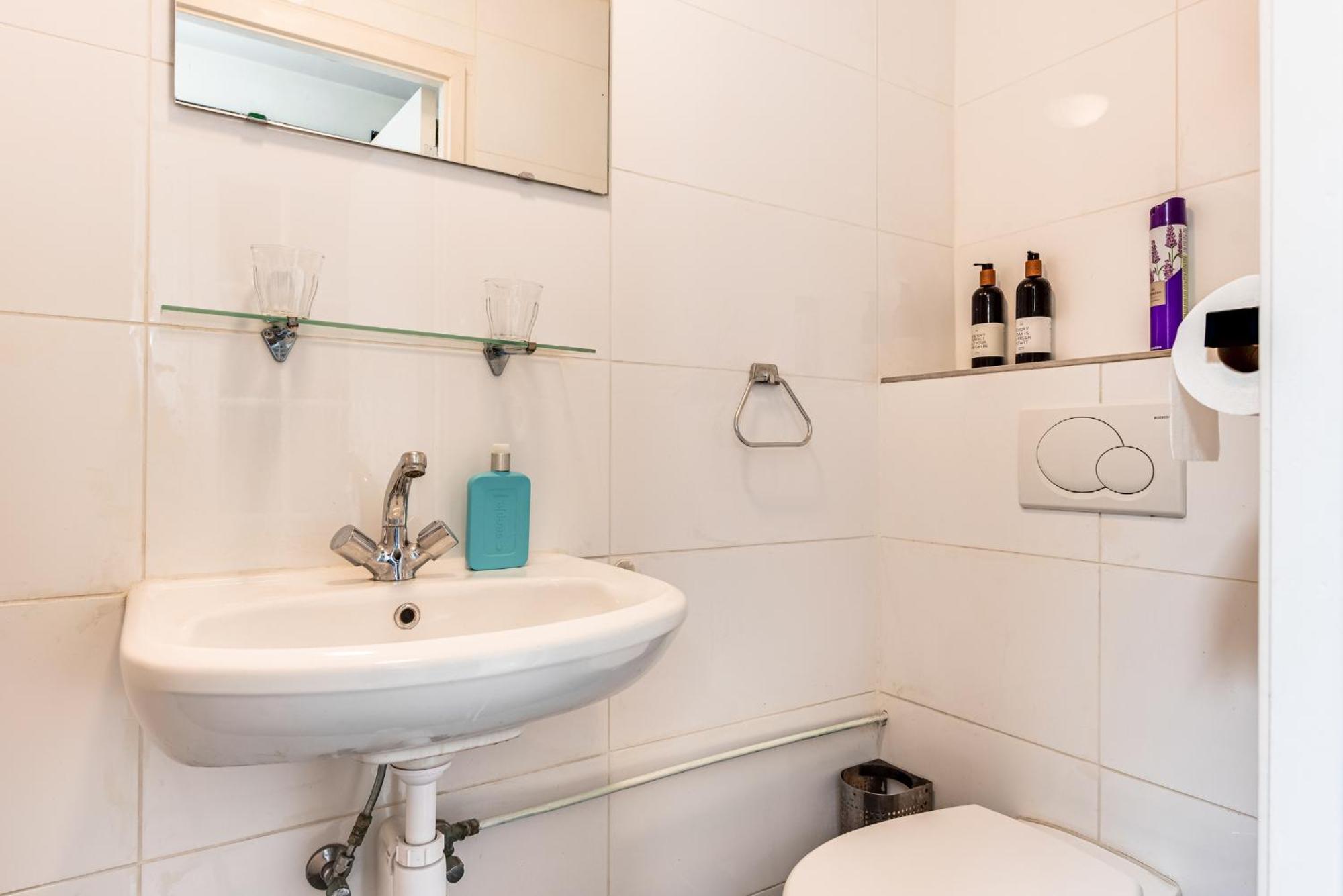 Gezellig Appartement In De Mooie Oude Binnenstad Van Alkmaar Bagian luar foto