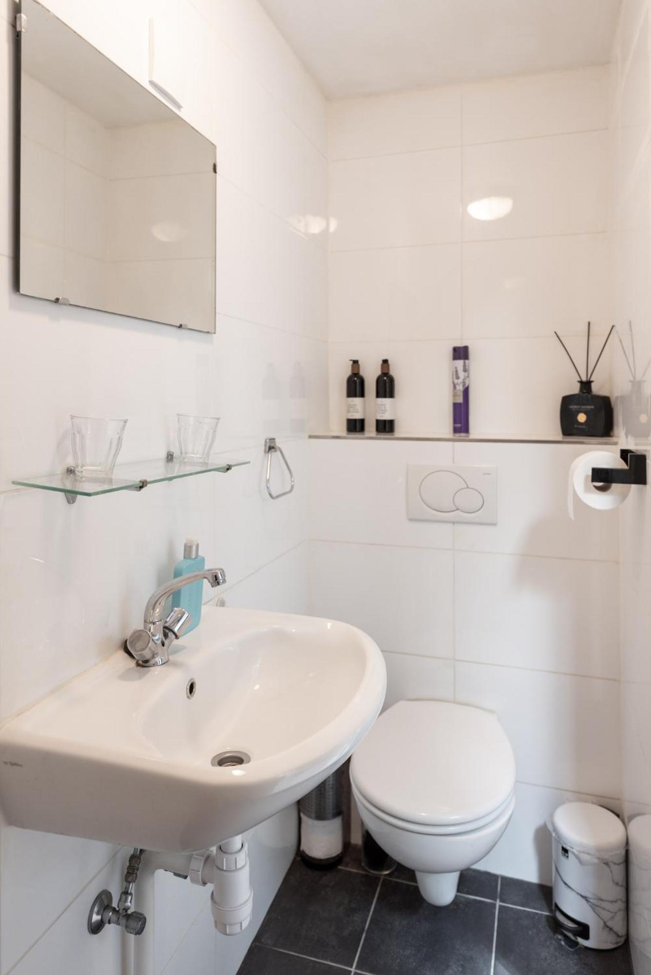 Gezellig Appartement In De Mooie Oude Binnenstad Van Alkmaar Bagian luar foto